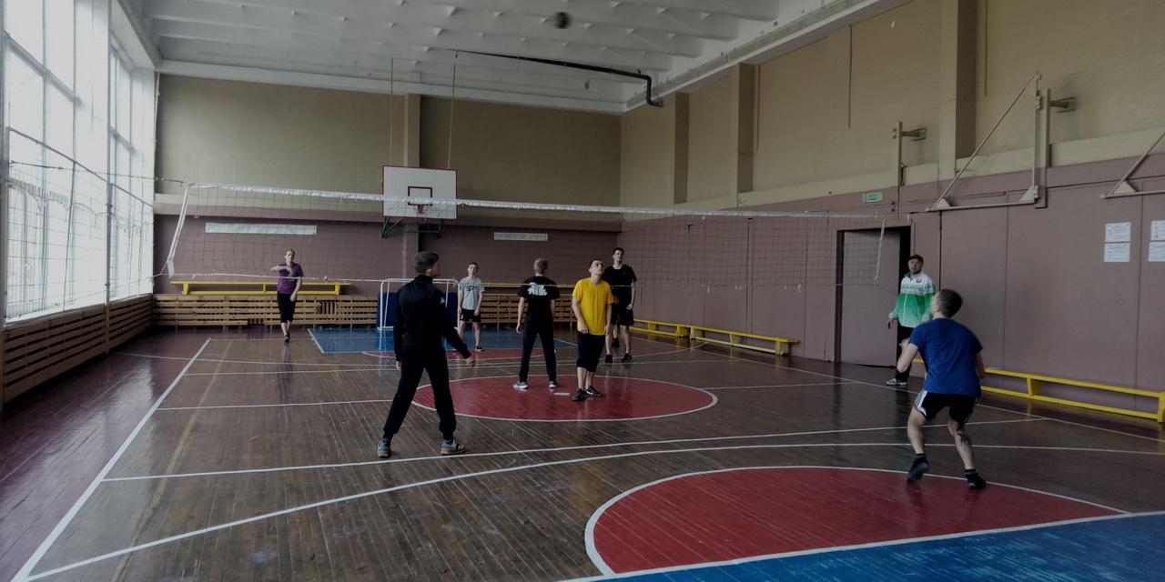 Шестой школьный день 8 апреля