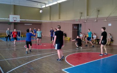 Соревнования по волейболу