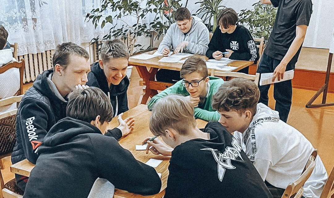 Интеллектуальная игра «Что? Где? Когда?», приуроченная ко Дню Победы в Великой Отечественной войне