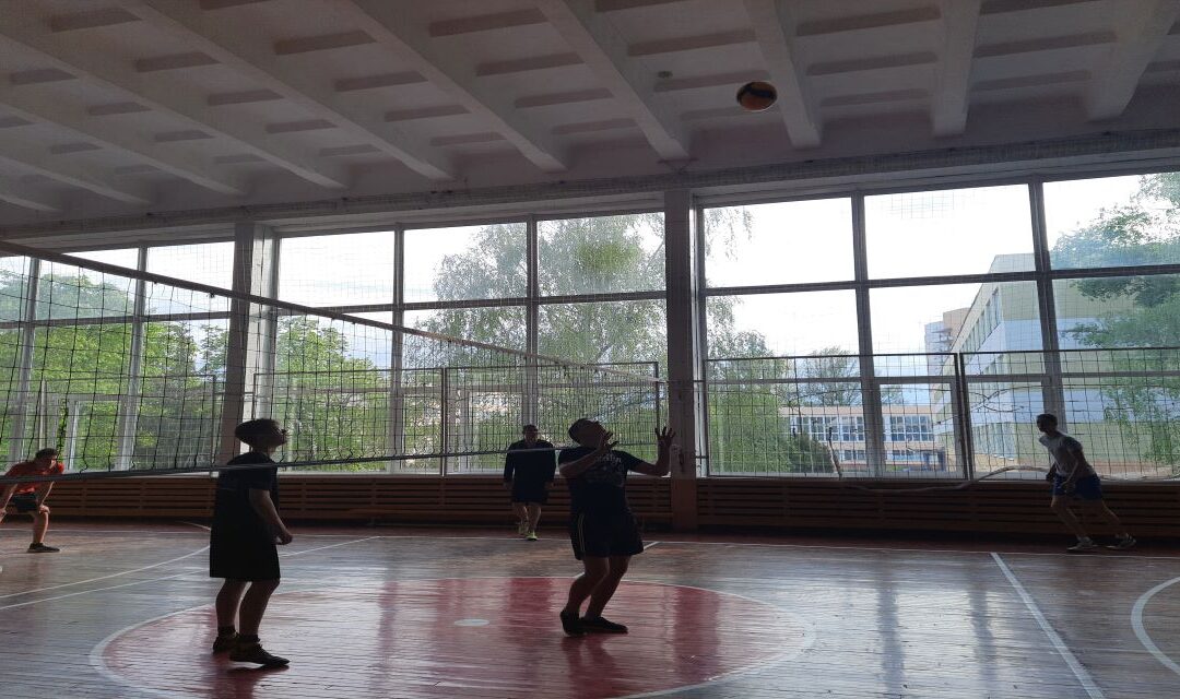 Дружеская встреча по волейболу