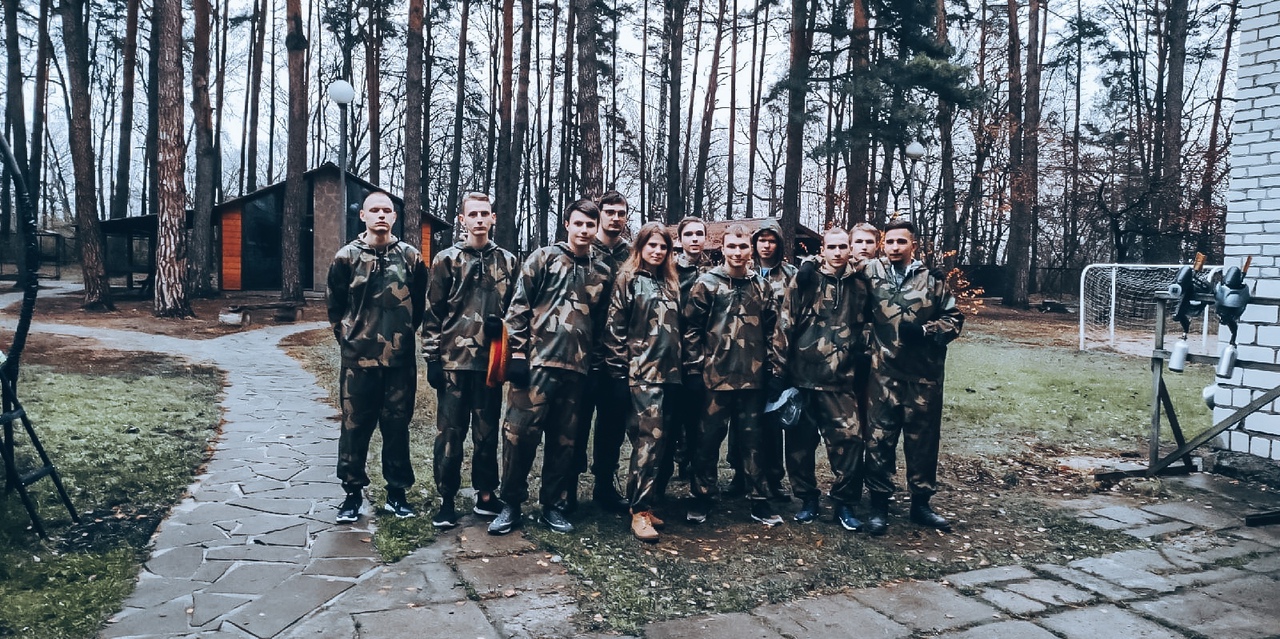 Игра в пейнтбол