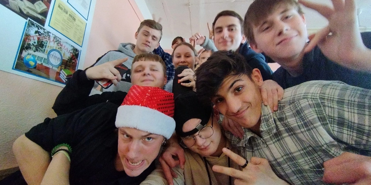 Поздравление с Новым годом от учащихся колледжа