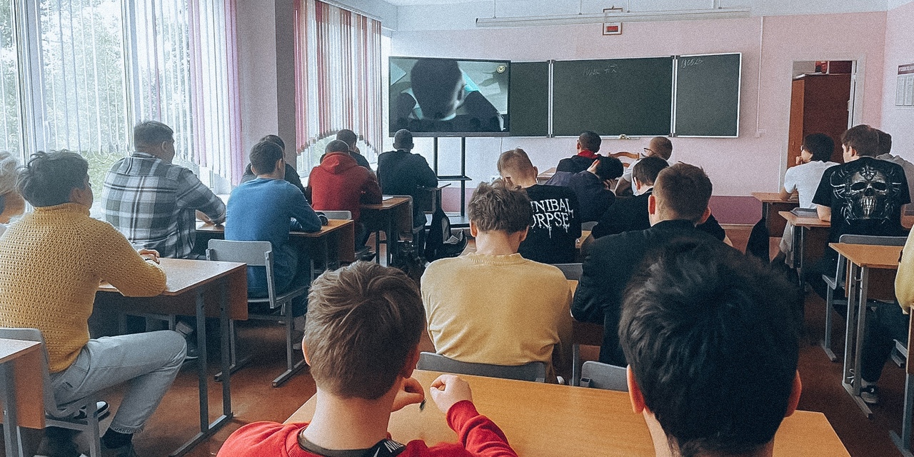 В колледже проходит серия показов фильма ОНТ «Убойная посылка»