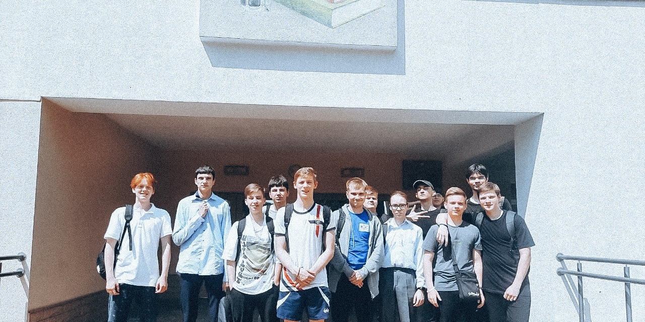 Молодые кадры