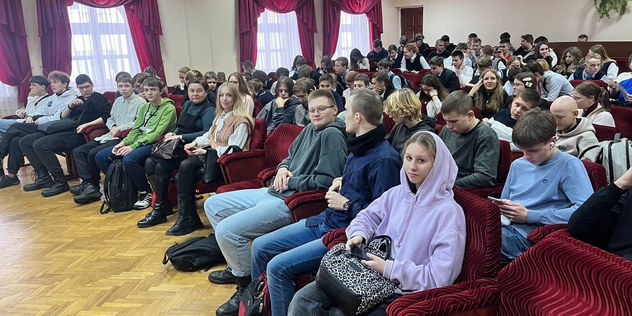 Посещение спектакля "Трибунал"