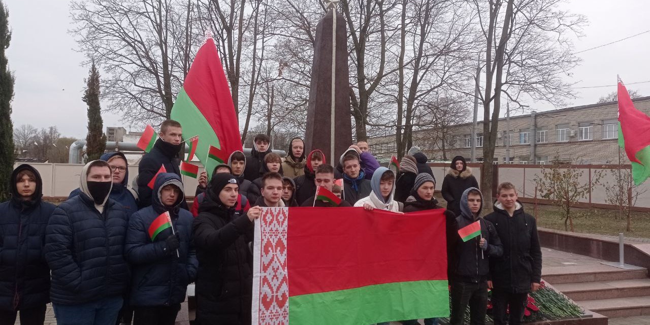 Торжественный митинг в честь 80-летия освобождения Гомеля от немецко-фашистских захватчиков