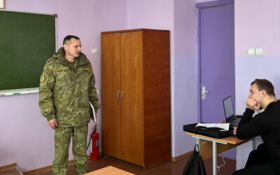 Пограничник в гостях у выпускников!