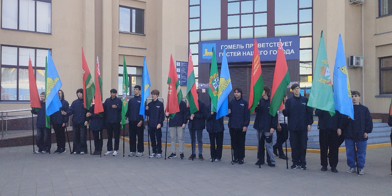 Торжественная встреча участников проекта "Поезд Памяти"