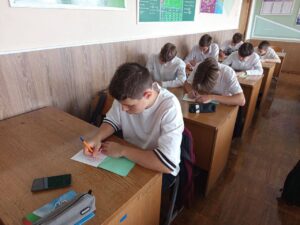 пiшам рэспублiканскi дыктант усе разам