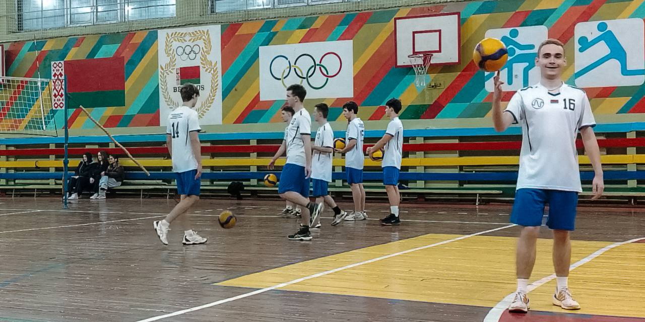 Волейбольный матч: игра на чужом поле! 
