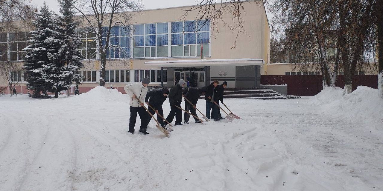 Уберем снег вместе!