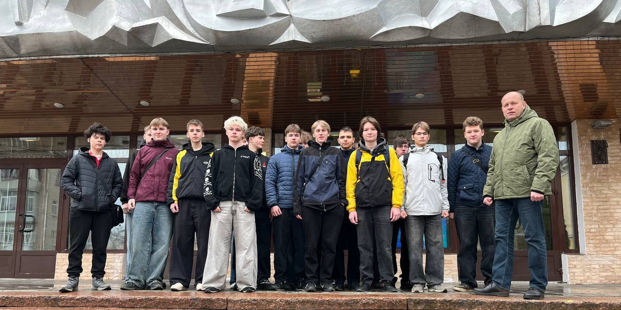 Через искусство - к памяти