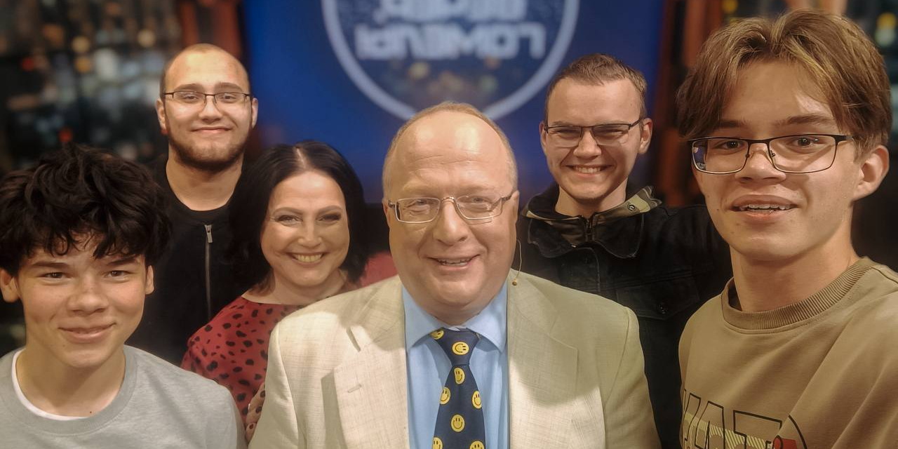 Снято! Пятничный вечер с телевизионным размахом! 